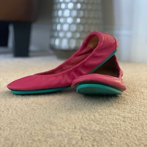 Fuchsia Tieks Size 6 - Gently used
